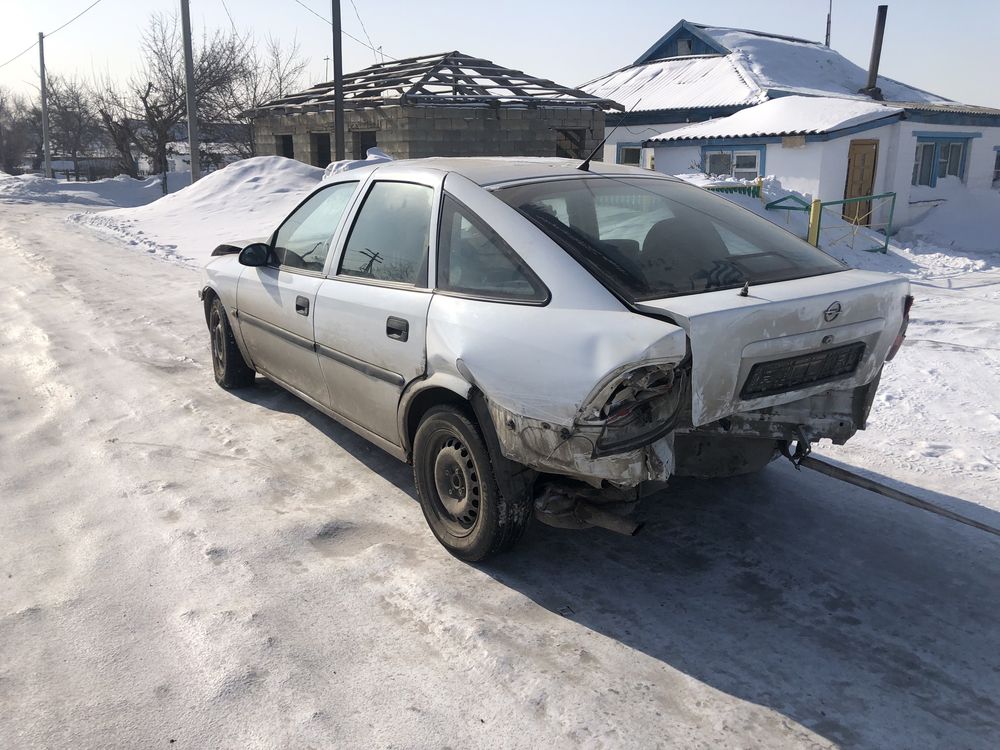 Опель вектра б 1997 1.8 автомат на запчасти