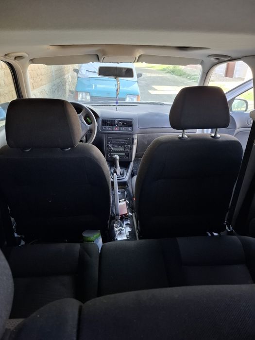 Комплект седалки за vw golf 4