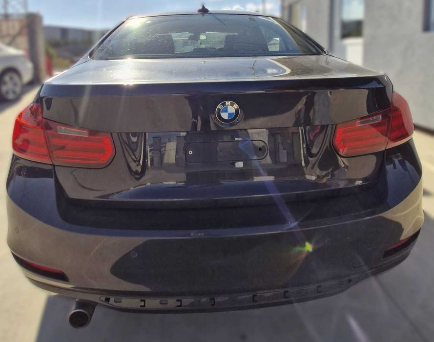 Dezmembrez BMW seria 3 F30 2.0D 184 CP N47D20C cutie automata 2012