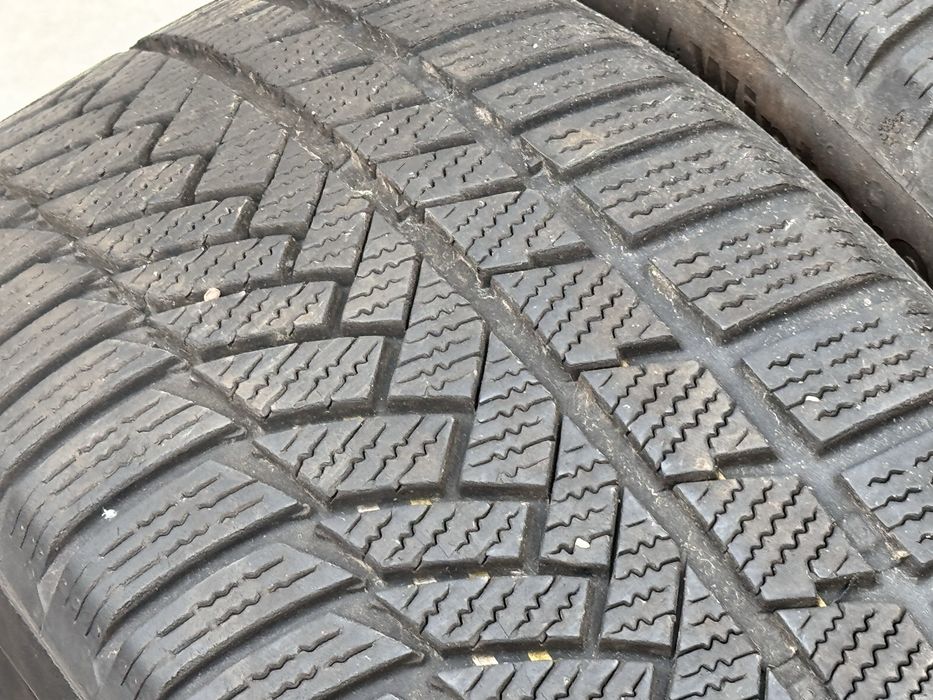 225/55/R17 Continental Winter 4бр зимни Run Flat dot3718