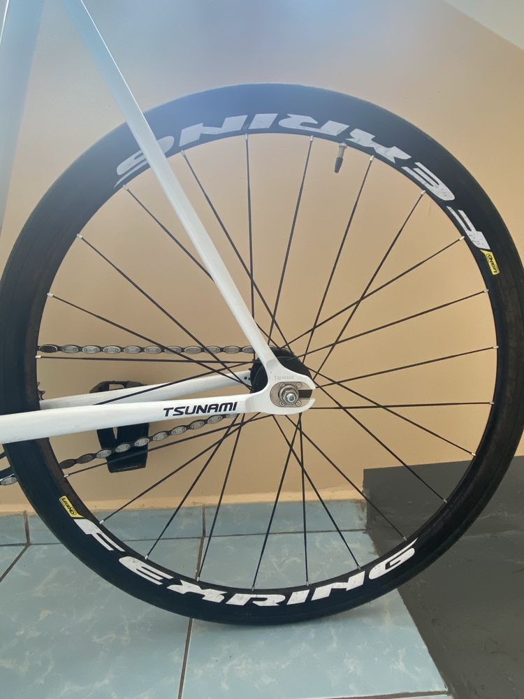 Продается Fixie gear tsunami snm100