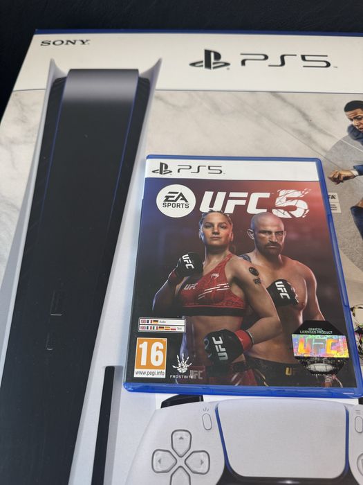 UFC 5  PS5 / PS 5 | EA Sport