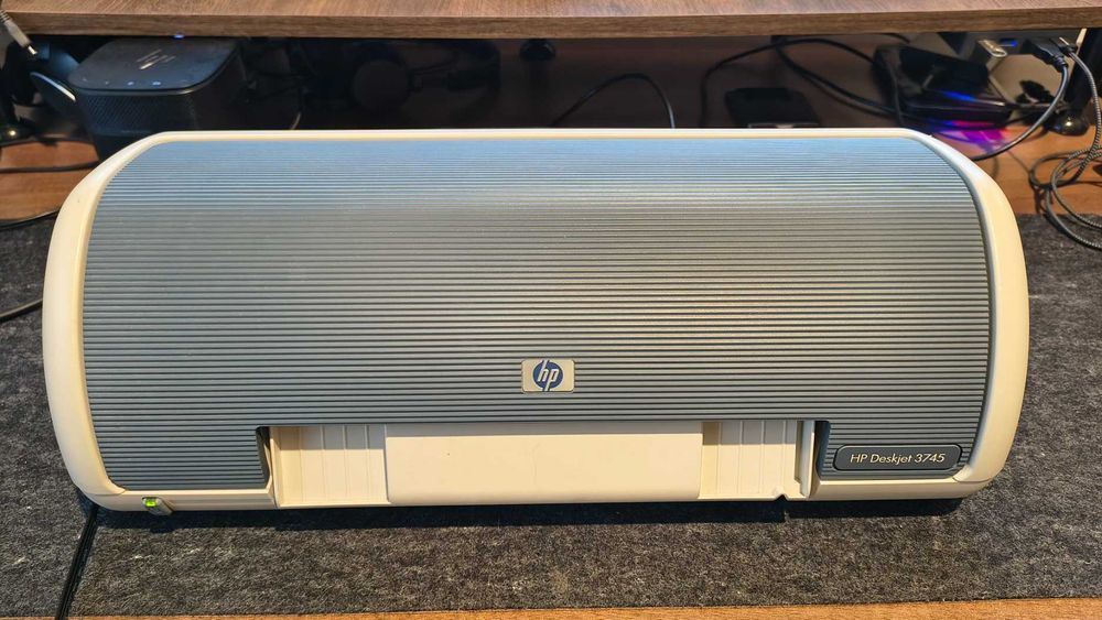 Imprimanta color HP Deskjet 3745