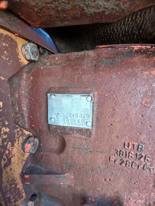 Tractor u650 cu utilaje