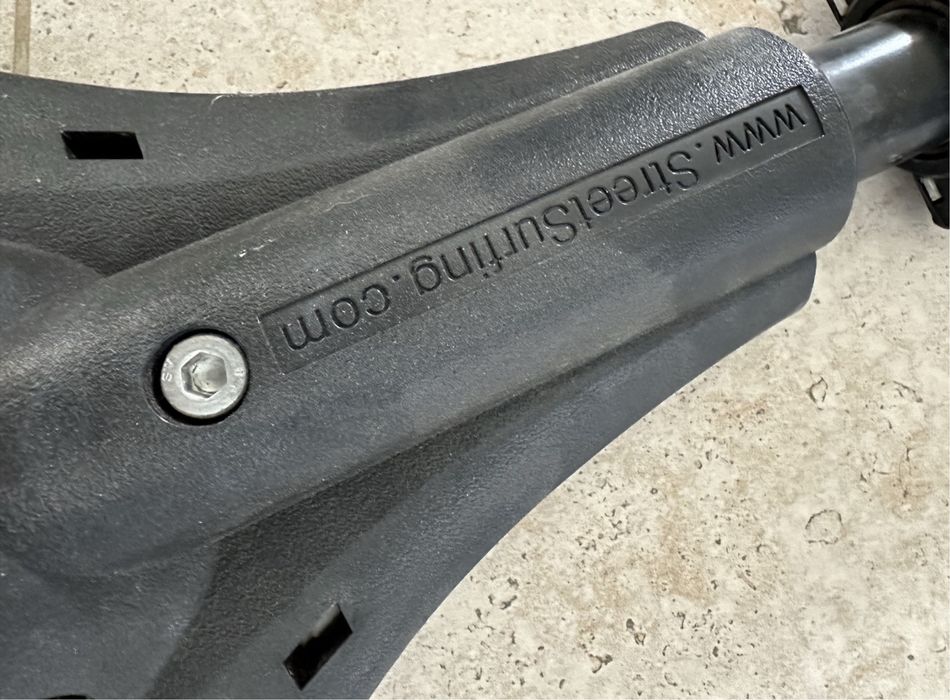 Waveboard Street surfing