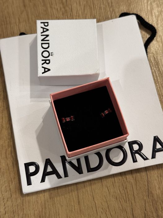 Pandora обеци Пандора