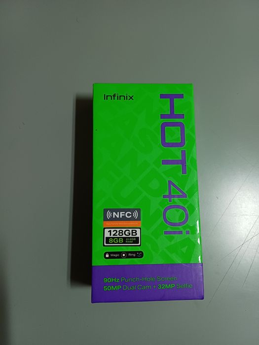 Vand Infinix HOT 40i NOU in cutie