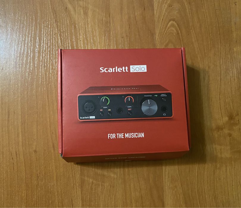 Аудиокарта focusrite новая