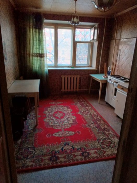 Продам квартиру  малосемейка