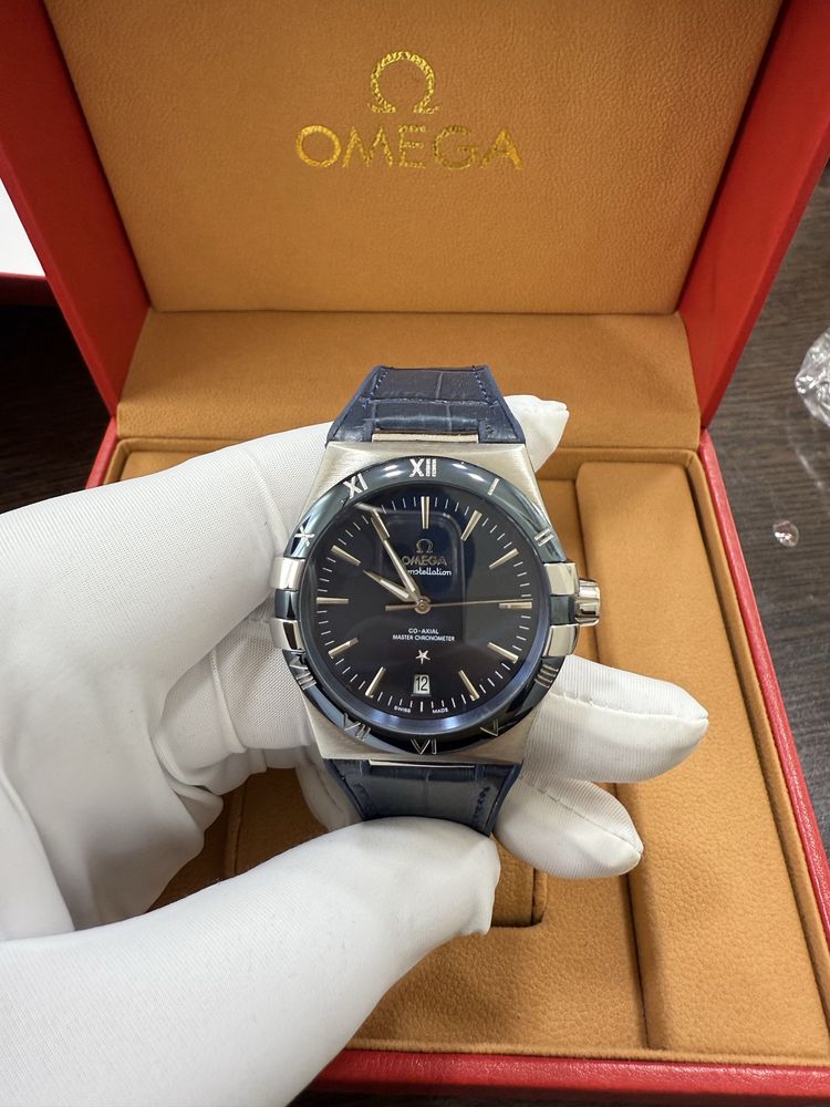 Часы Omega Constellation