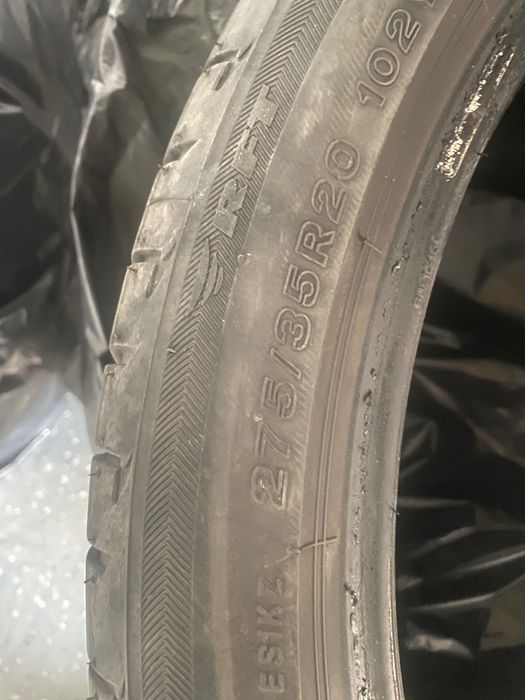 Летние шины 245/40/r20 передние, 275/35/r20 задние