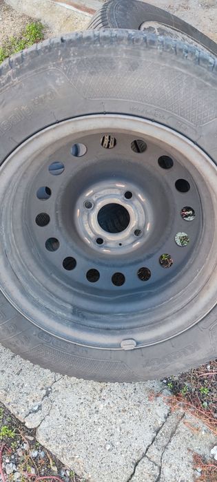 4 бр. джанти с гуми за Nissan 15x5.5x114.3x60 eт.40