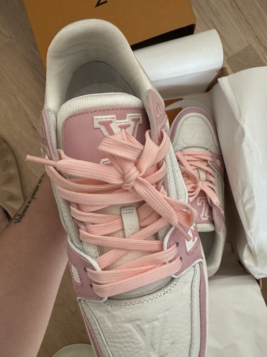 Adidasi Louis Vuitton