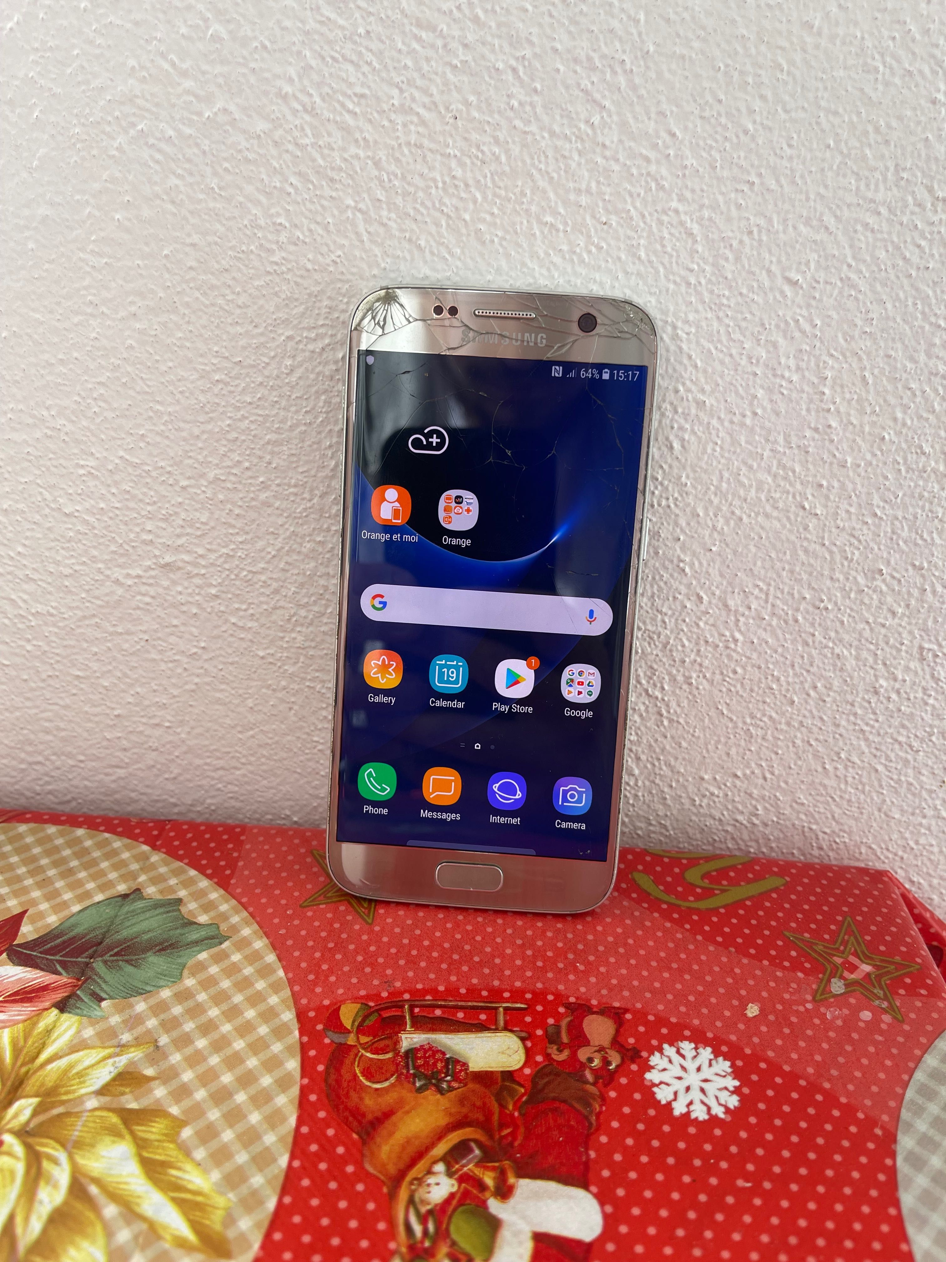 Vând Samsung S7 !!