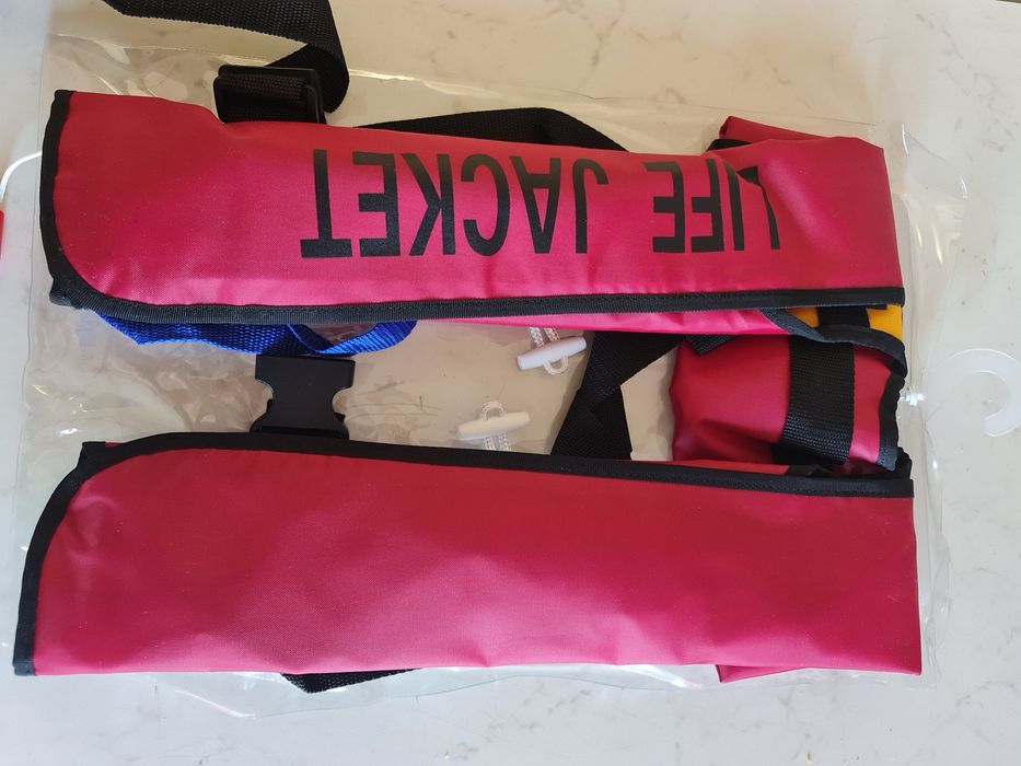 Vesta de salvare Baracuda SV8 automata