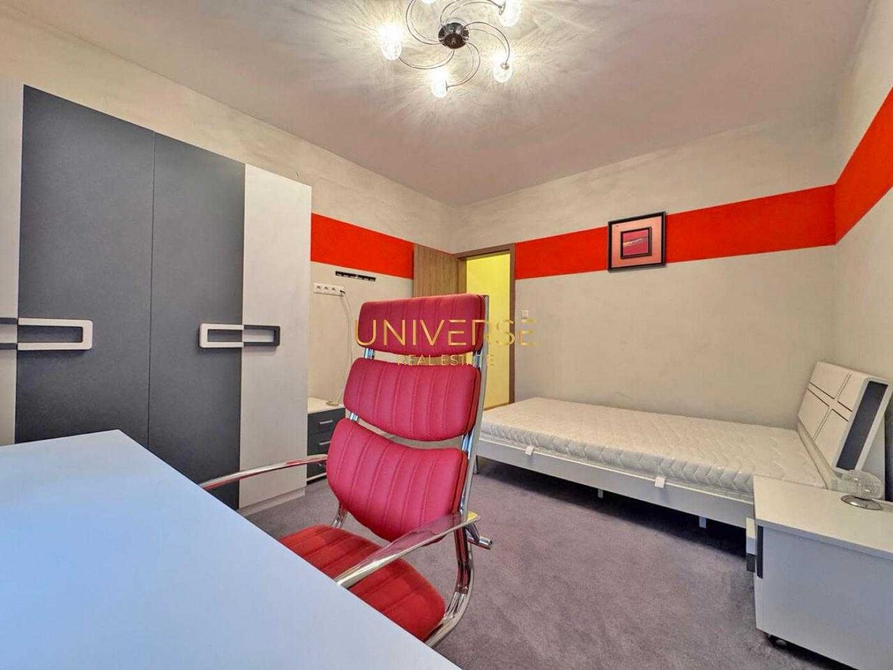 Продава се Четиристаен апартамент в Поморие - 203 кв.м за 1010 €/кв.м - Снимка #14