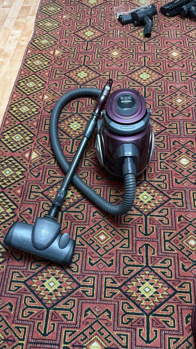 Продам пылесос 5000тг