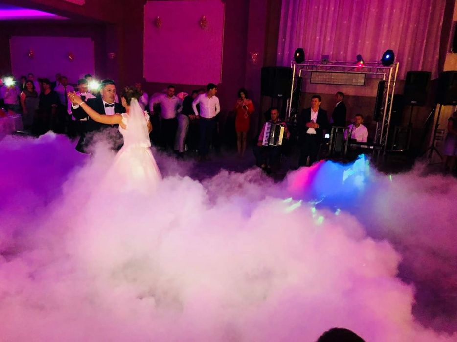 Fum Greu & Artificii ! laser Vals ,Ecran Led ,Lumini de scena