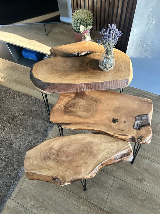 Уникална холна маса от орех, смола и метал