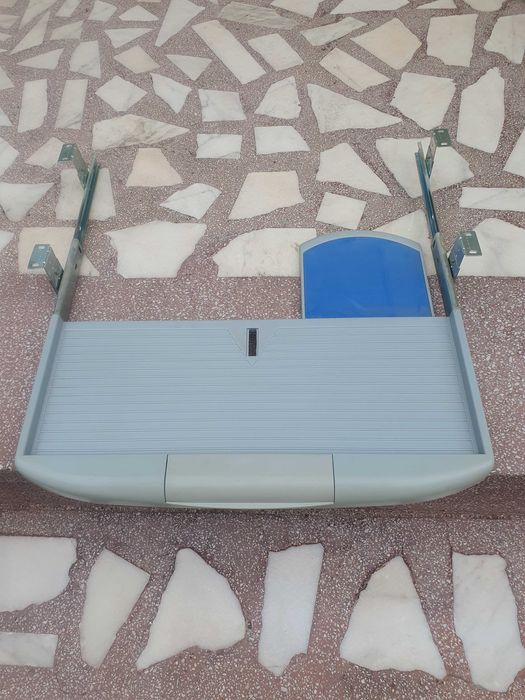 Suport de tastatura cu prindere sub birou