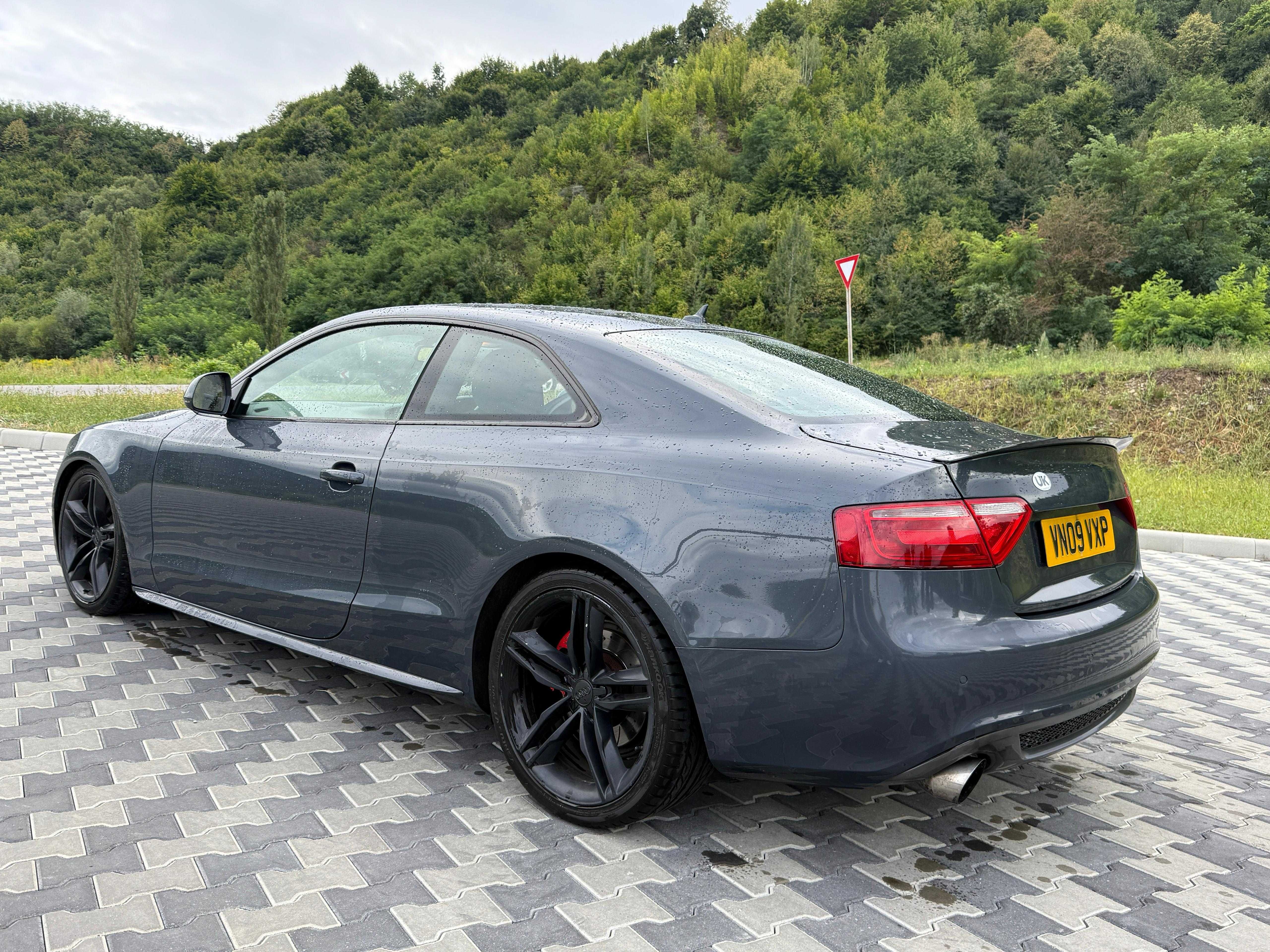 Audi A5 2.7 TDI Automat S-Line – 2010