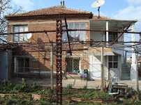 Продавам къща в с. Мамарчево