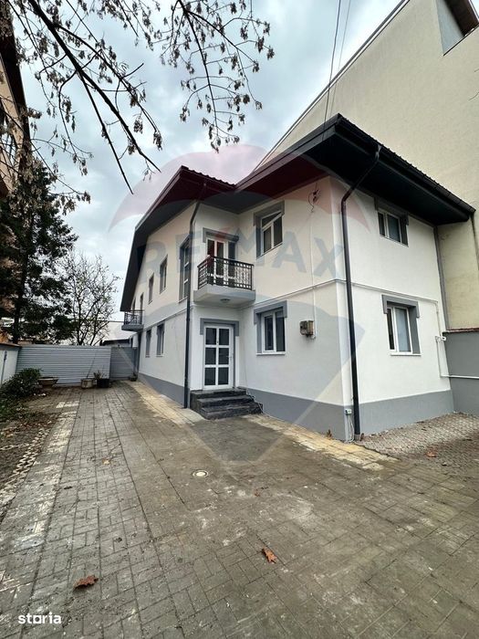 Casă cu 5 camere si 300mp curte, de închiriat în zona Bd. Gloriei