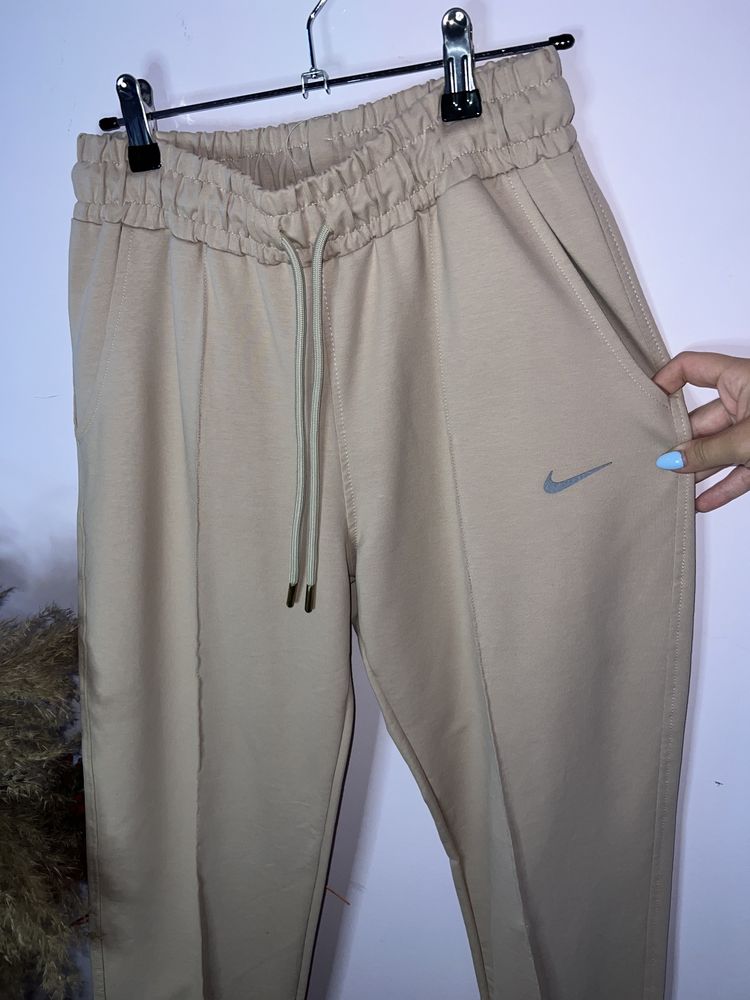 Pantaloni de trening Nike dama, originali, mărimea XL