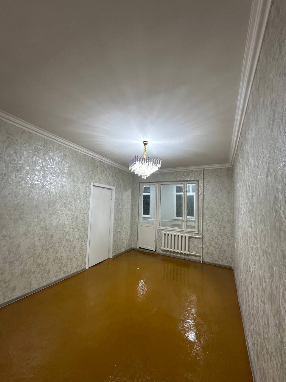 Продаётся квартира Чиланзар 19 2/3/4. Балкон 1.5×6. Ориентир Базарчик
