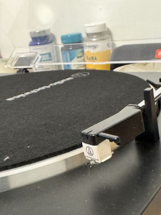 Pick up Auditechnica LP60x