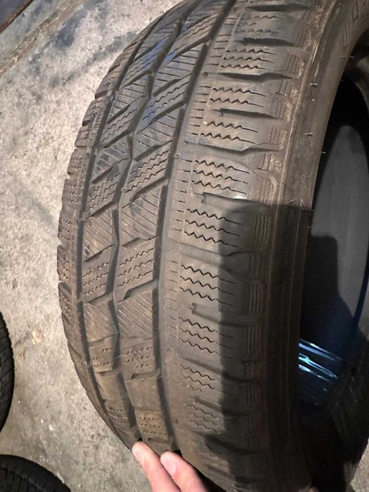 Anvelope iarna Hankook 225/55/17 C