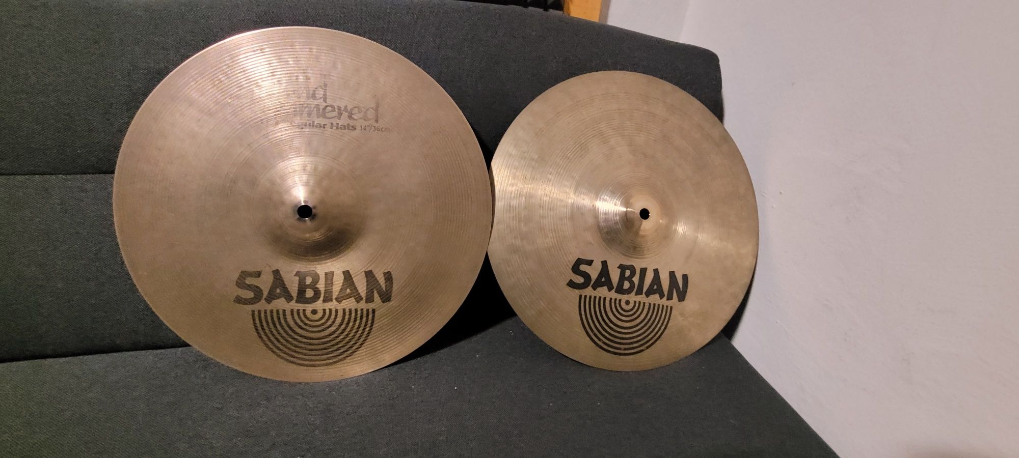 Продавам Sabian hand hammered hi hats и ride