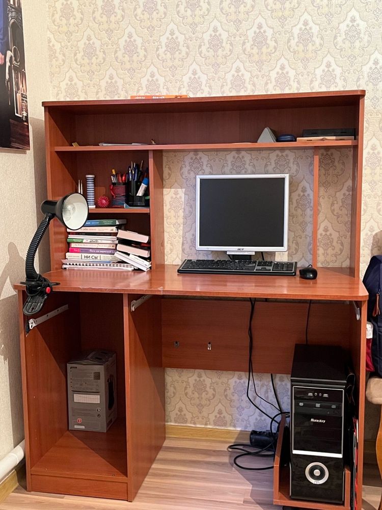 Продается компьютер и компьютерный стол