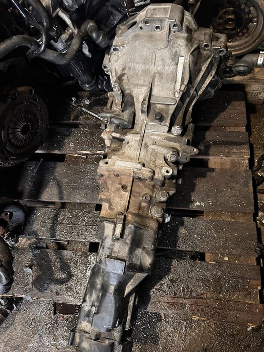 Скоростна кутия 1.8т quattro 6степенна / audi a4 b6 b7 1.8t