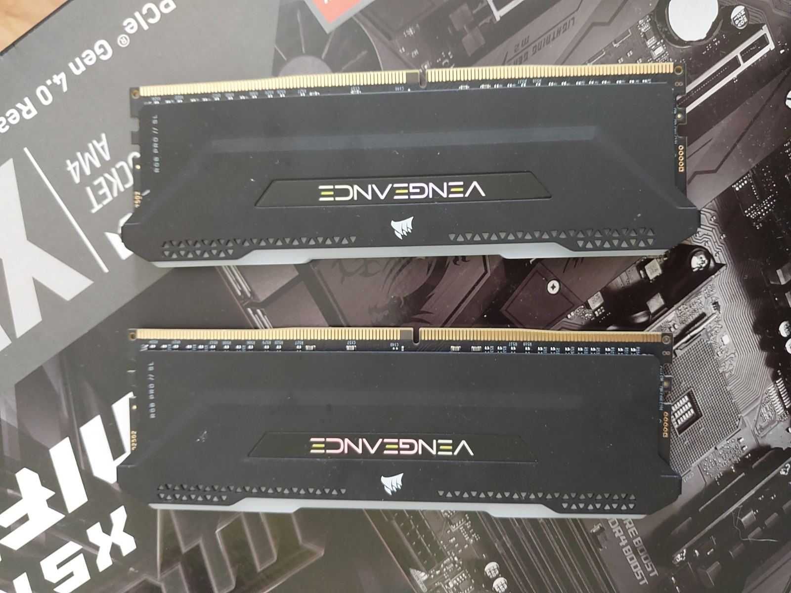 64GB 3200Mhz Corsair Vengance RGB PRO SL , CL16, DDR4