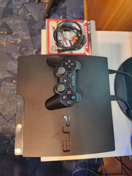 Vand PS3 Slim+Maneta+Jocuri