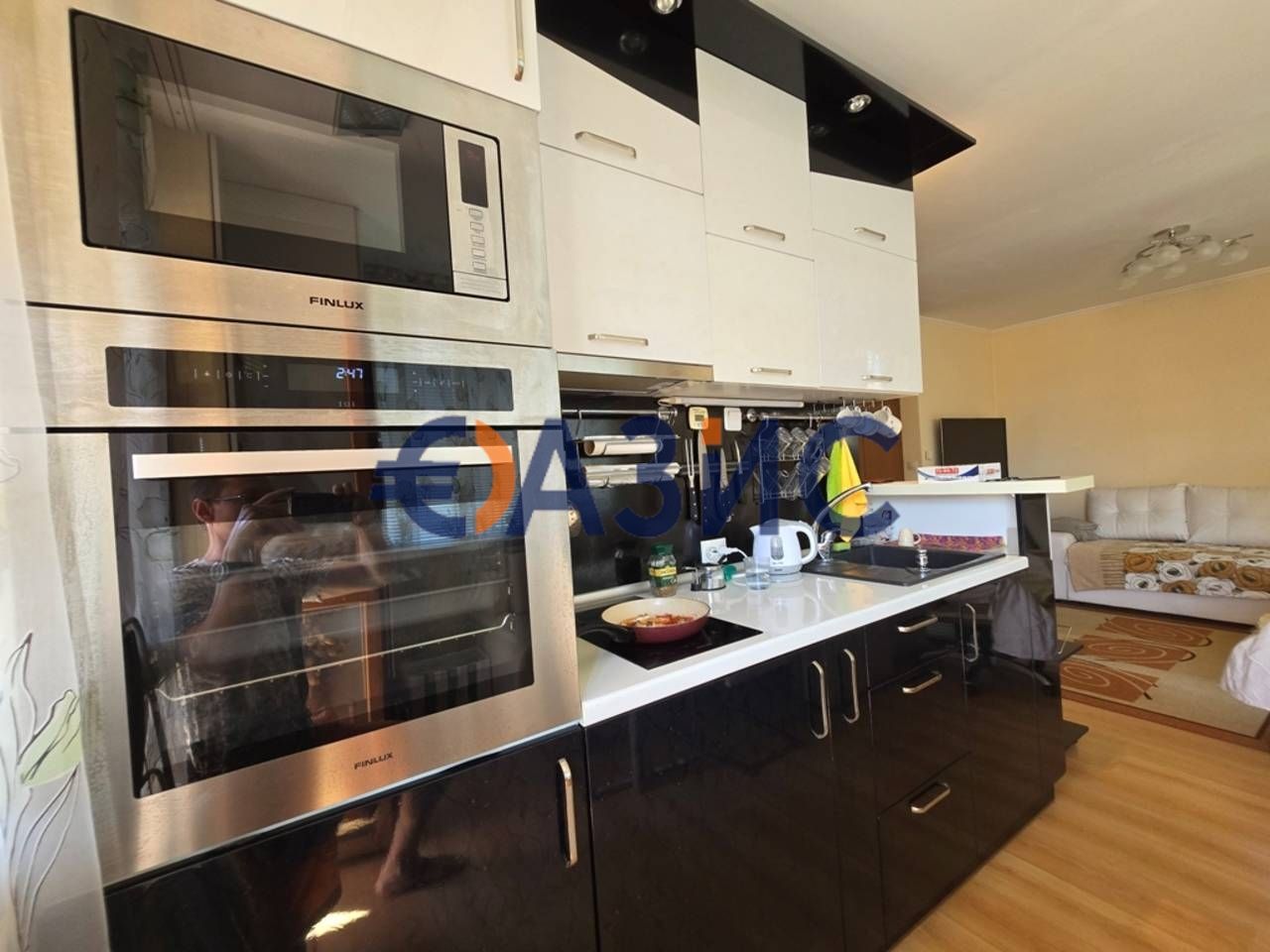 Продава се Едностаен апартамент в Несебър - 48 кв.м за 1313 €/кв.м - Снимка #9