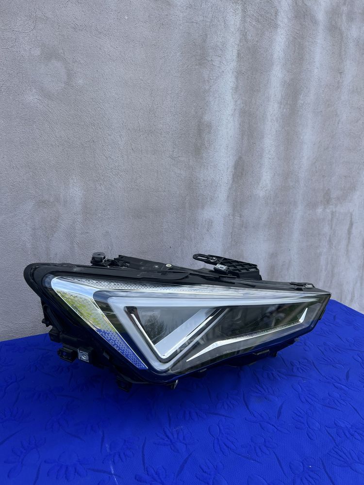 Far dreapta full led seat cupra formentor