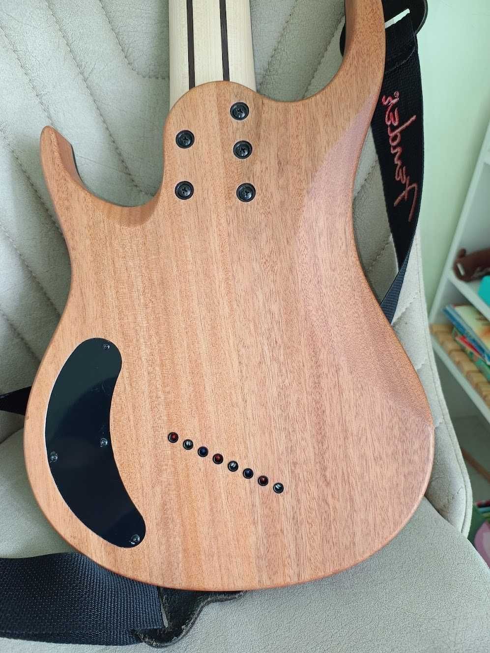 Електрическа Китара 8 струнна G4M 529 Pro Fanned Fret