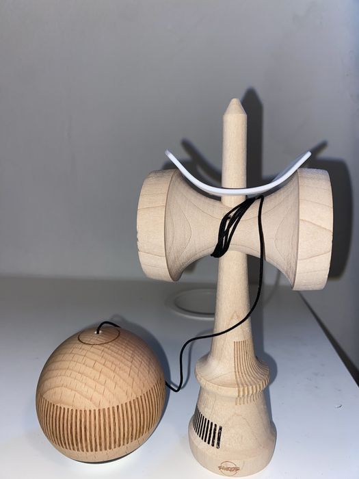 Kendama Sweets Broken Bones