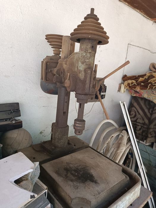 Сверлильный станок