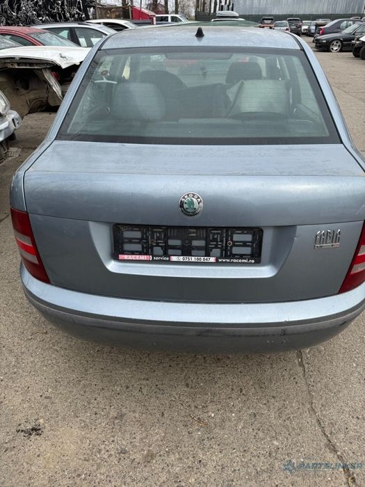 Capota portbagaj SKODA FABIA Sedan 6Y3 1999 - 2007 albastru LF7U