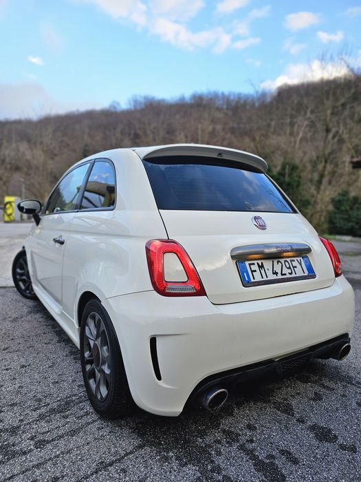 Fiat 500s  an2017  69Cp
2017
Km 80.xxx km
Sport Paket Abarth