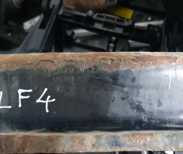 Armatura bara spate 1j0807305 Volkswagen VW Golf 4  [din 1997 pana  2006] seria