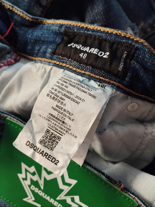 Vând blugi dsquared 2