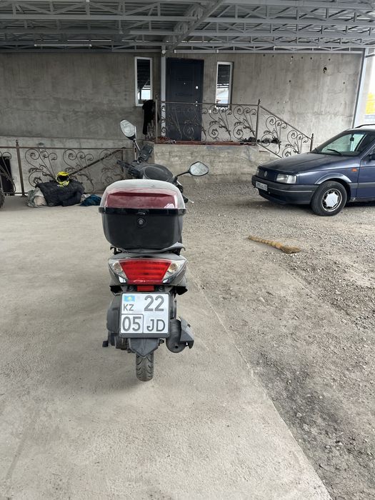 Продам мопед м8 на учете без вложений