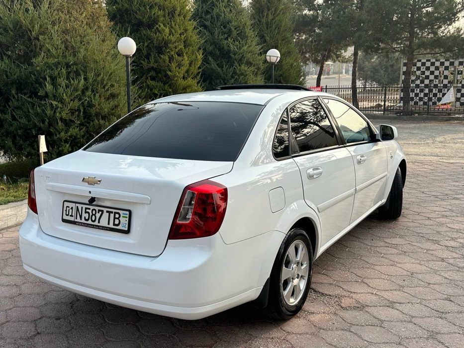 Jentra 2018 avtamat 3 pozitsa sotiladi