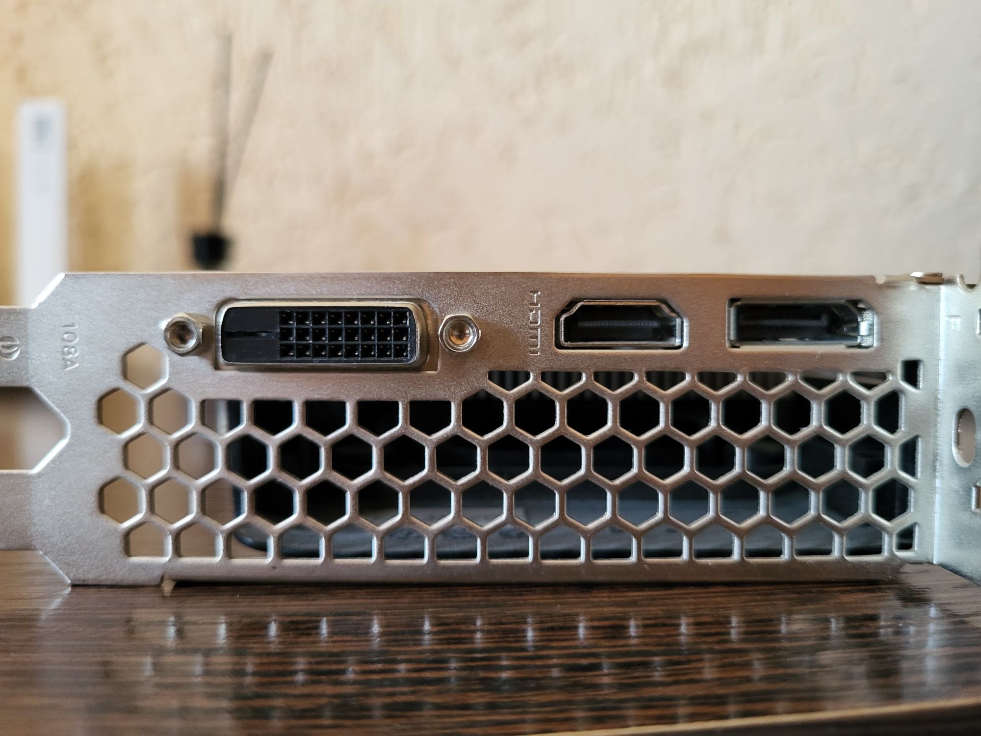 Видеокарта GTX 1050TI