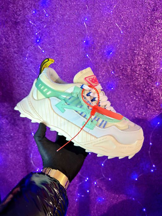 OffWhite Odsy Orice Model