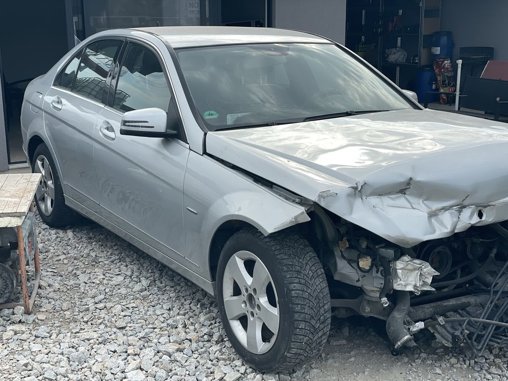 W204 C220 646 Седан на Части